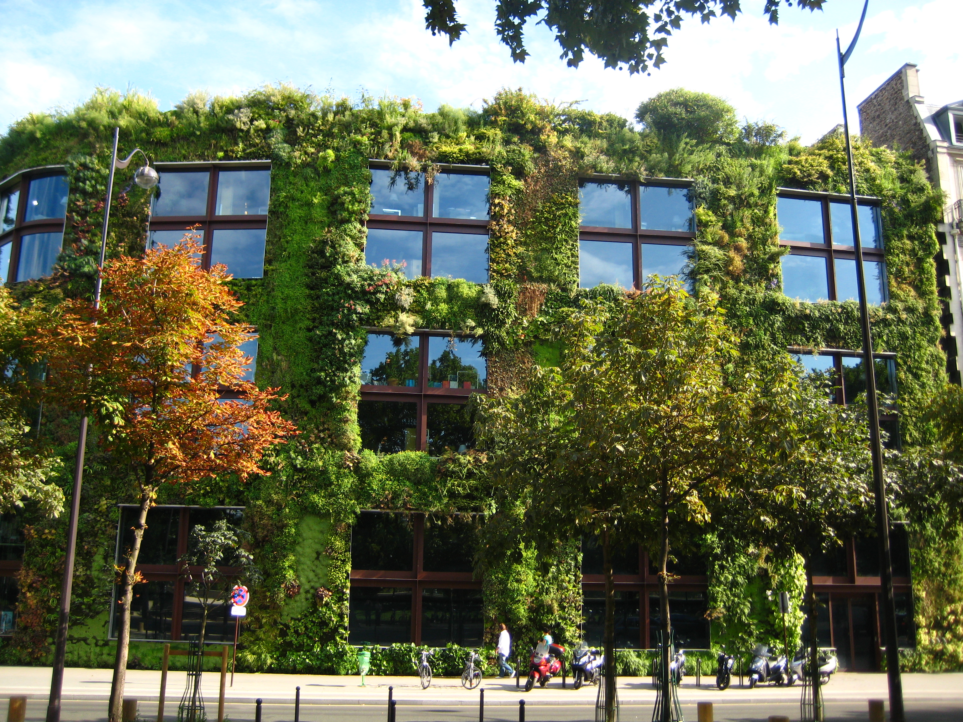 Resultado de imagen de paris green building