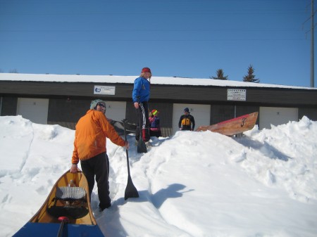 The paddle starts and ends with a portage over snow mountain, then put in on an ice shelf