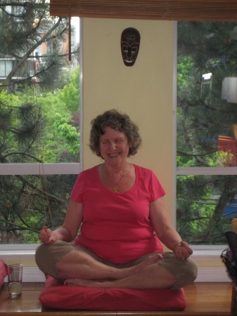 Yoga mudra momma