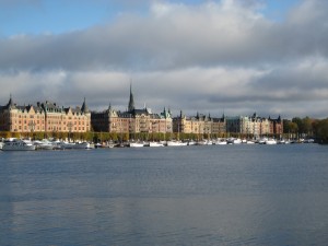 Buildings along Strymangatan and the LadugÃ¥rdslandviken