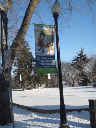 The 'best outdoor skating', yet somehow the rink is abandoned on such a SUNNY day? 