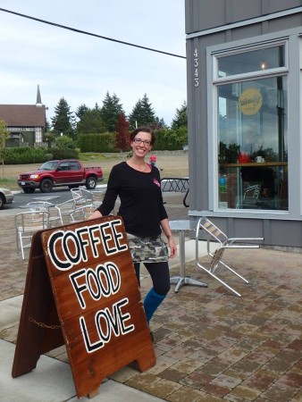 Elizabeth by the sandwich board